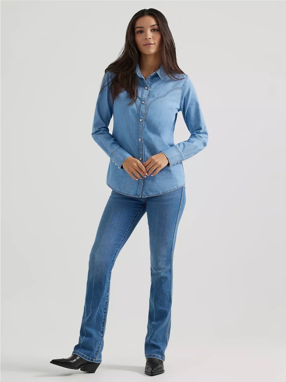 WRANGLER® X YELLOW ROSE BY KENDRA SCOTT DENIM SHIRT - Picture 3 of 6